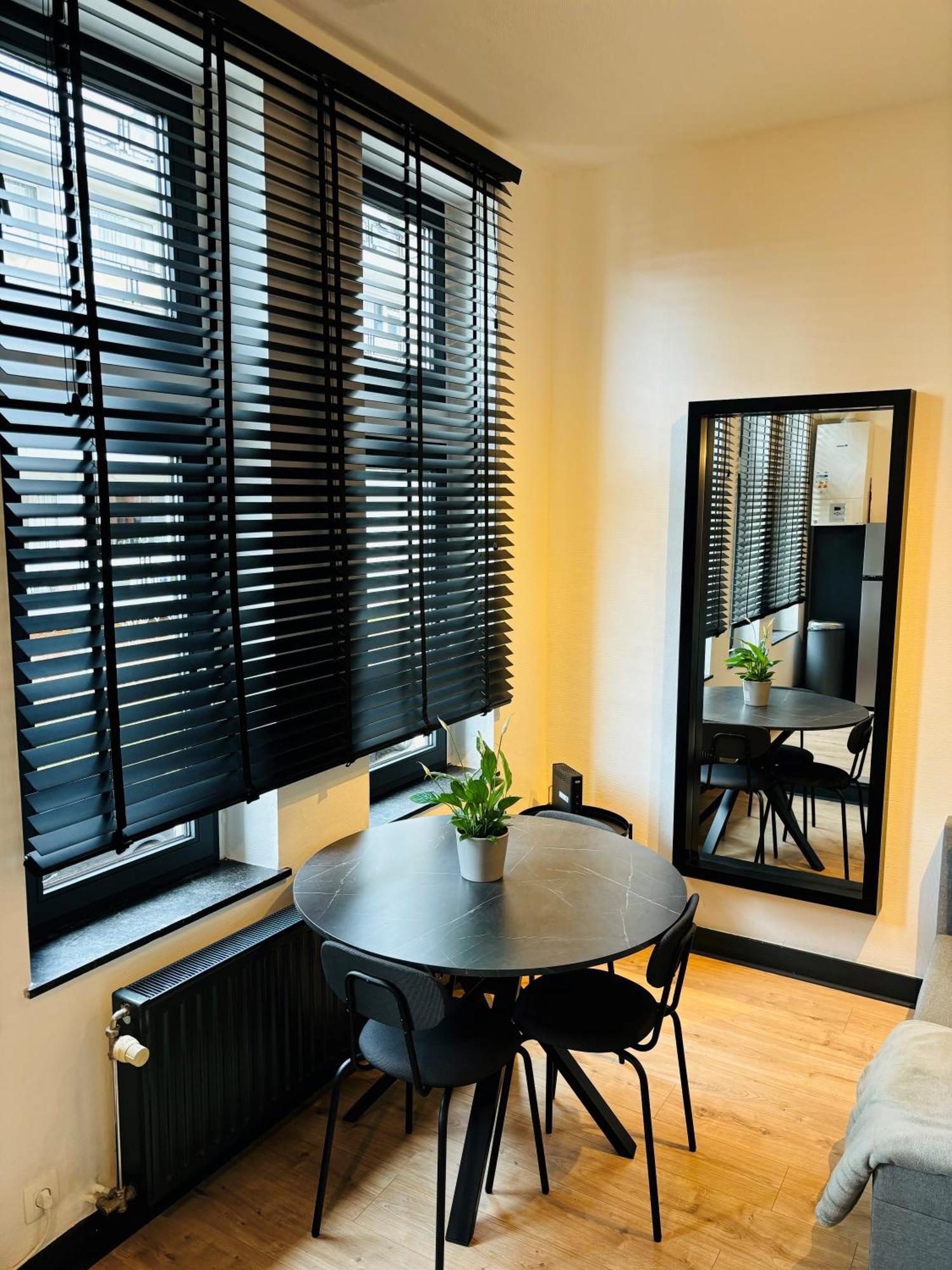Appartement Cosy Liege Station ภายนอก รูปภาพ