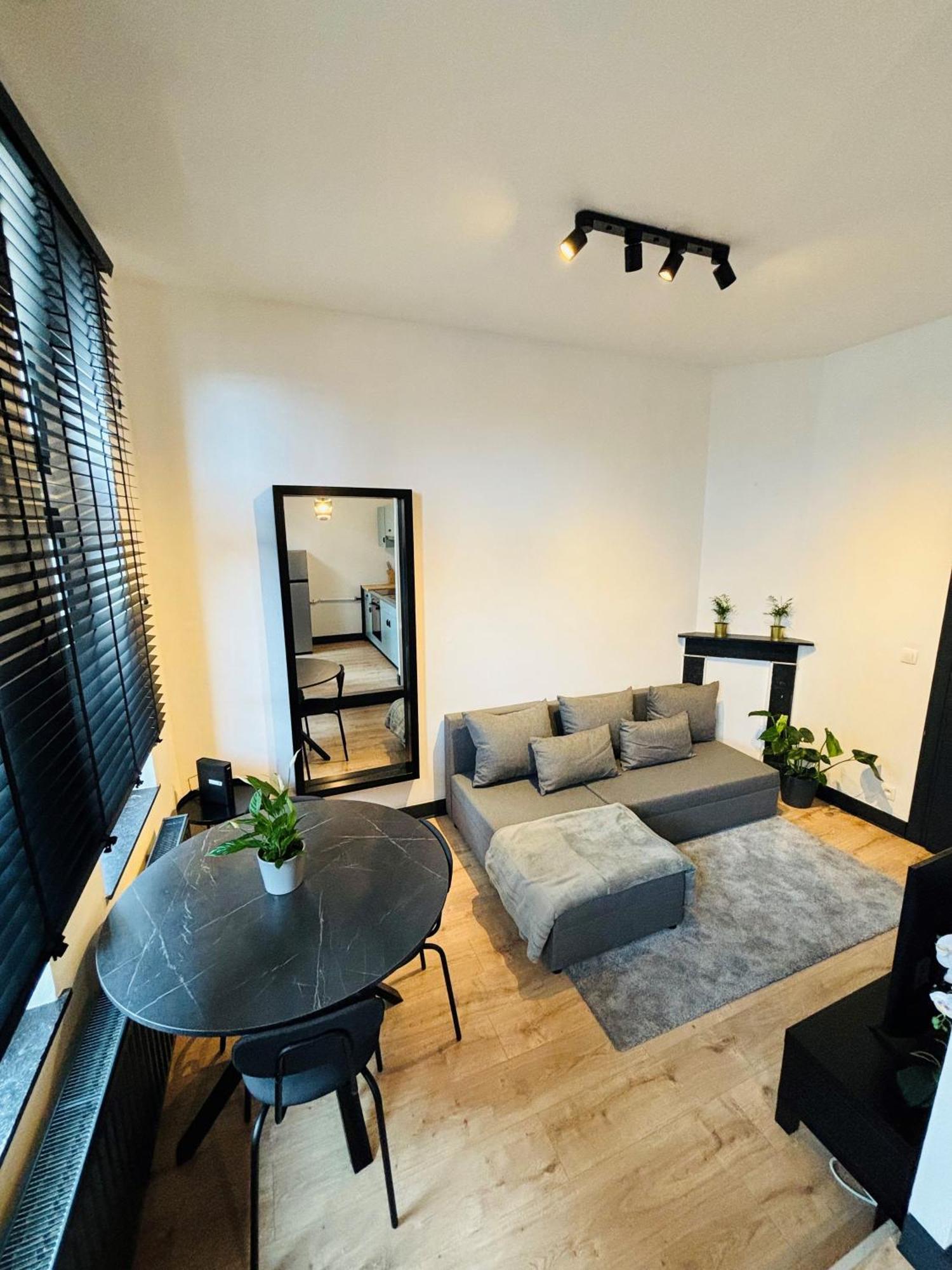 Appartement Cosy Liege Station ภายนอก รูปภาพ