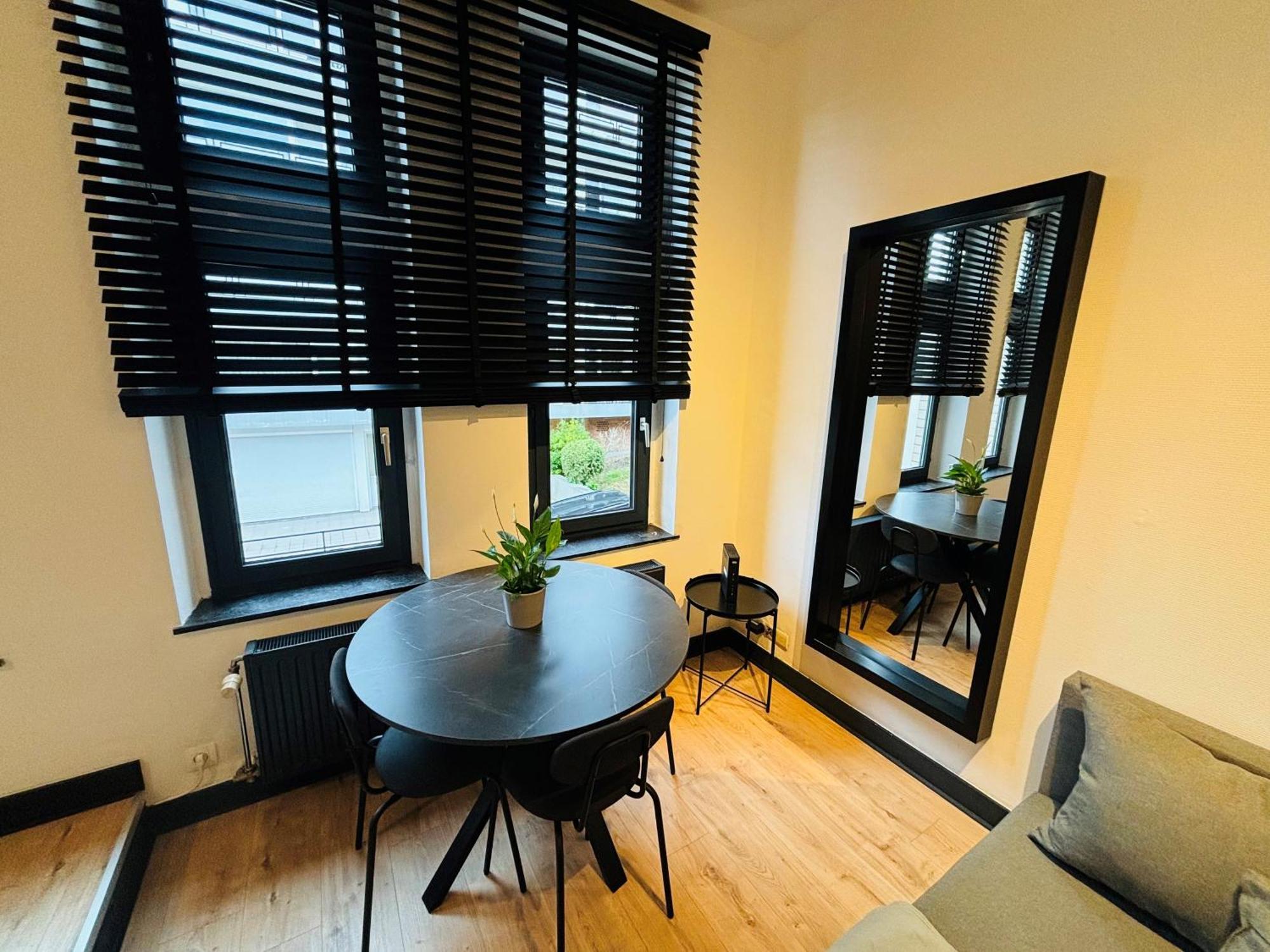 Appartement Cosy Liege Station ภายนอก รูปภาพ