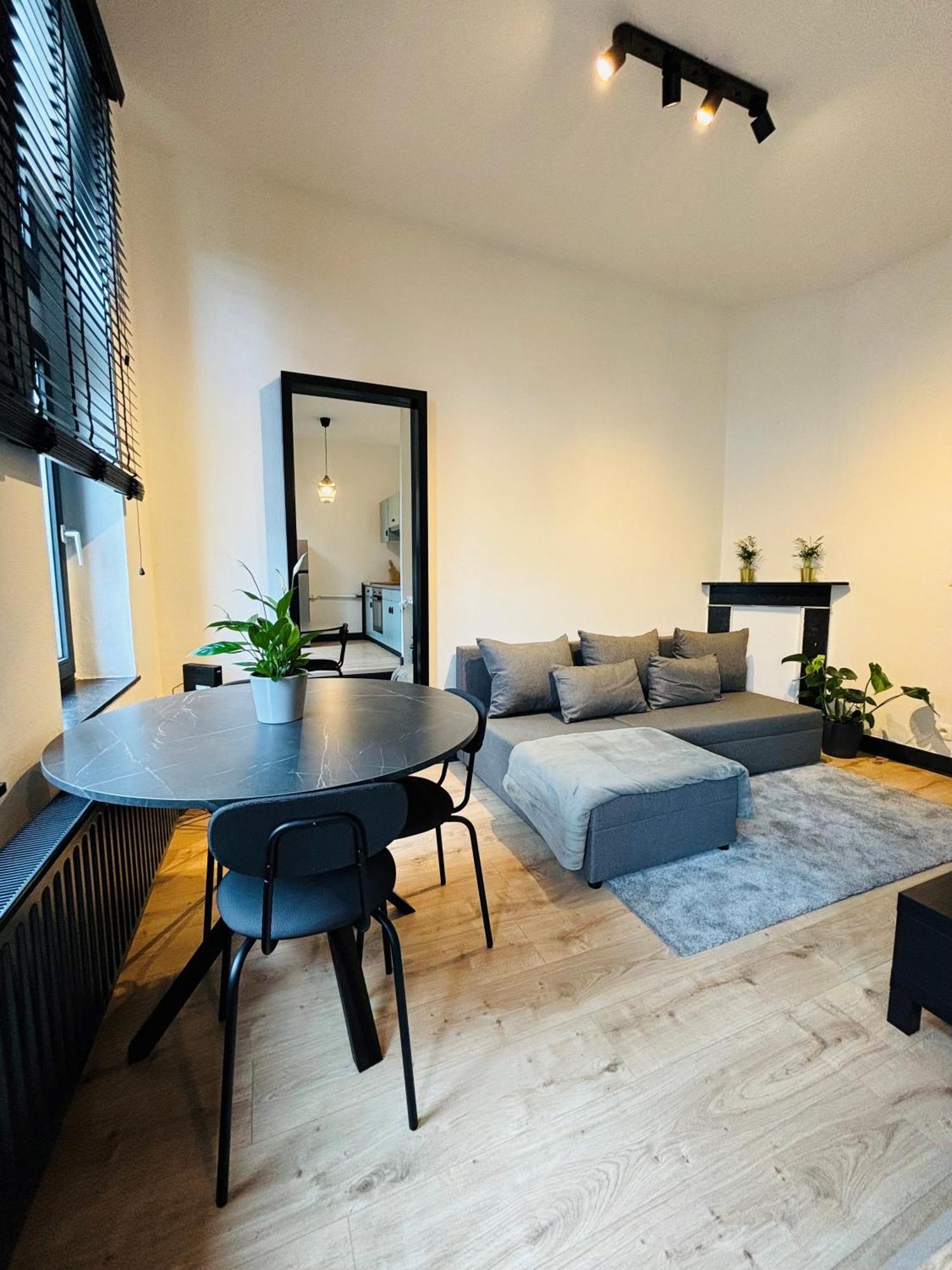Appartement Cosy Liege Station ภายนอก รูปภาพ