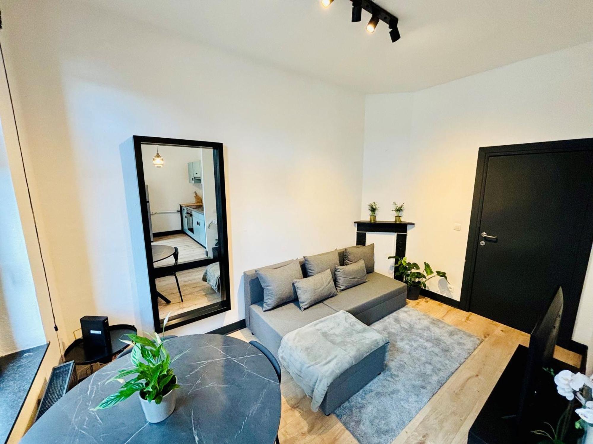 Appartement Cosy Liege Station ภายนอก รูปภาพ
